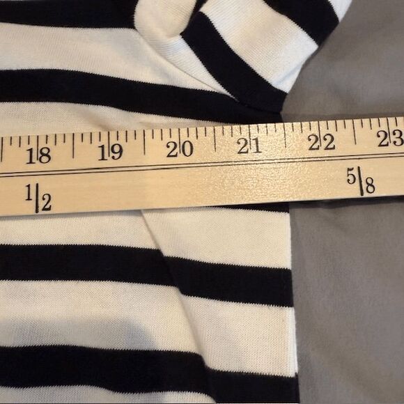 NWT Karl Lagerfeld Karl & Choupette Cotton Signature Striped Top Size Large - Picture 13 of 16